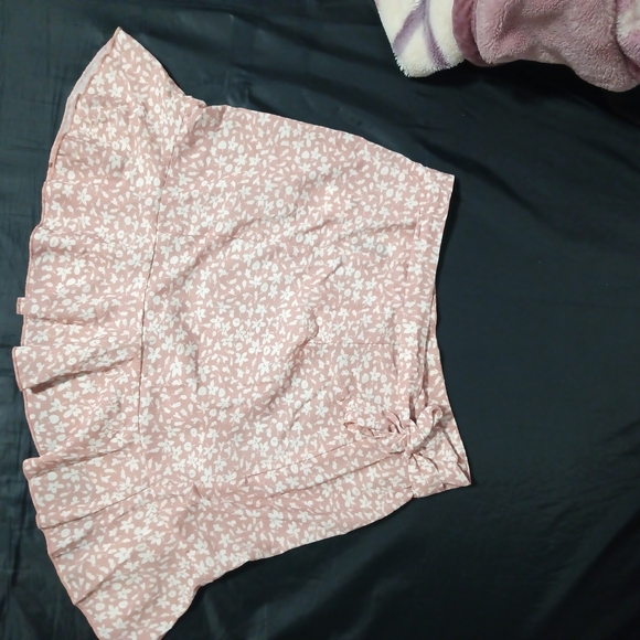 Floral Pink Ruffle Skirt - Picture 4 of 6